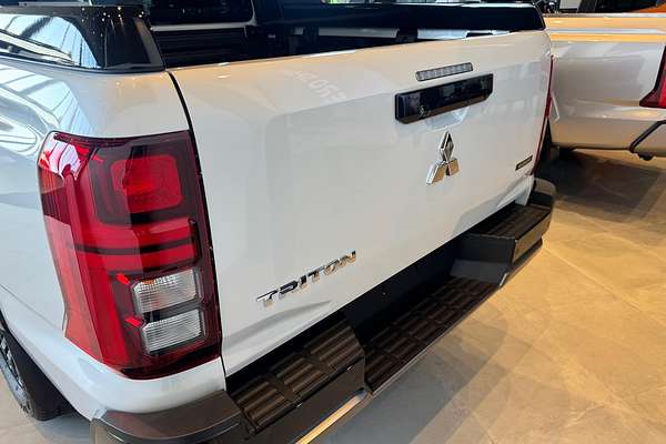 2025 Mitsubishi Triton GSR MV 4X4