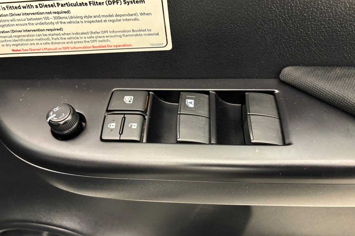 2021 Toyota Hilux SR GUN126R 4X4