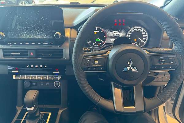 2025 Mitsubishi Triton GSR MV 4X4