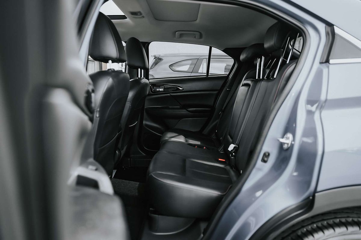 2018 Mitsubishi Eclipse Cross Exceed YA