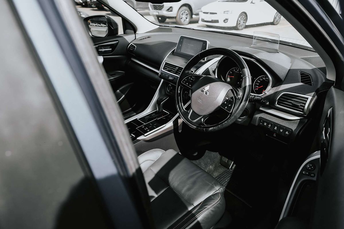 2018 Mitsubishi Eclipse Cross Exceed YA