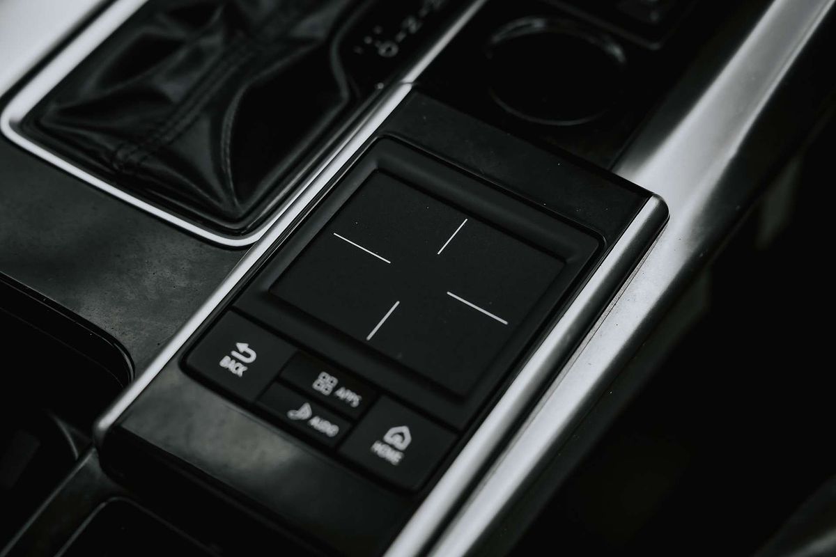 2018 Mitsubishi Eclipse Cross Exceed YA