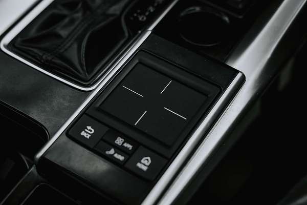 2018 Mitsubishi Eclipse Cross Exceed YA