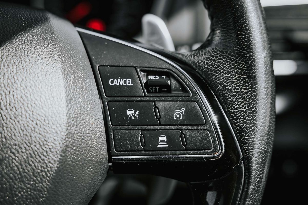 2018 Mitsubishi Eclipse Cross Exceed YA