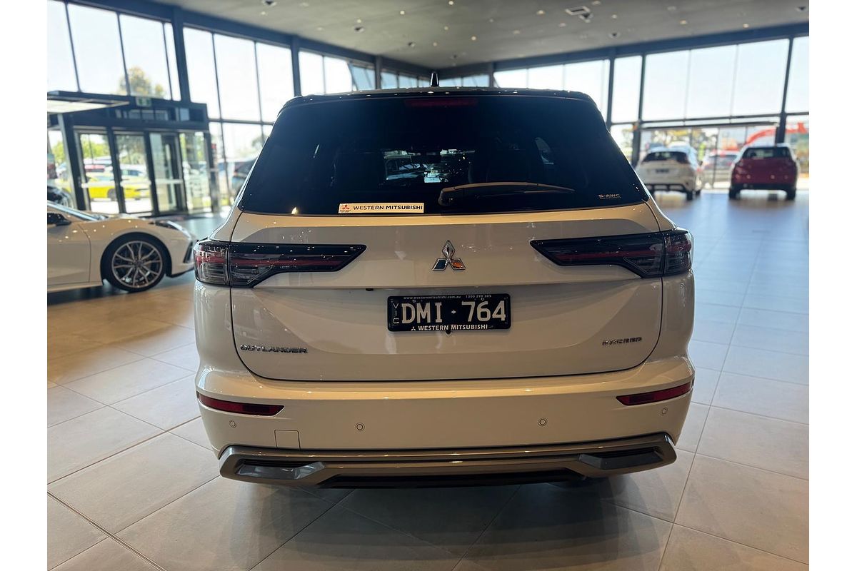 2025 Mitsubishi Outlander Exceed Tourer ZM