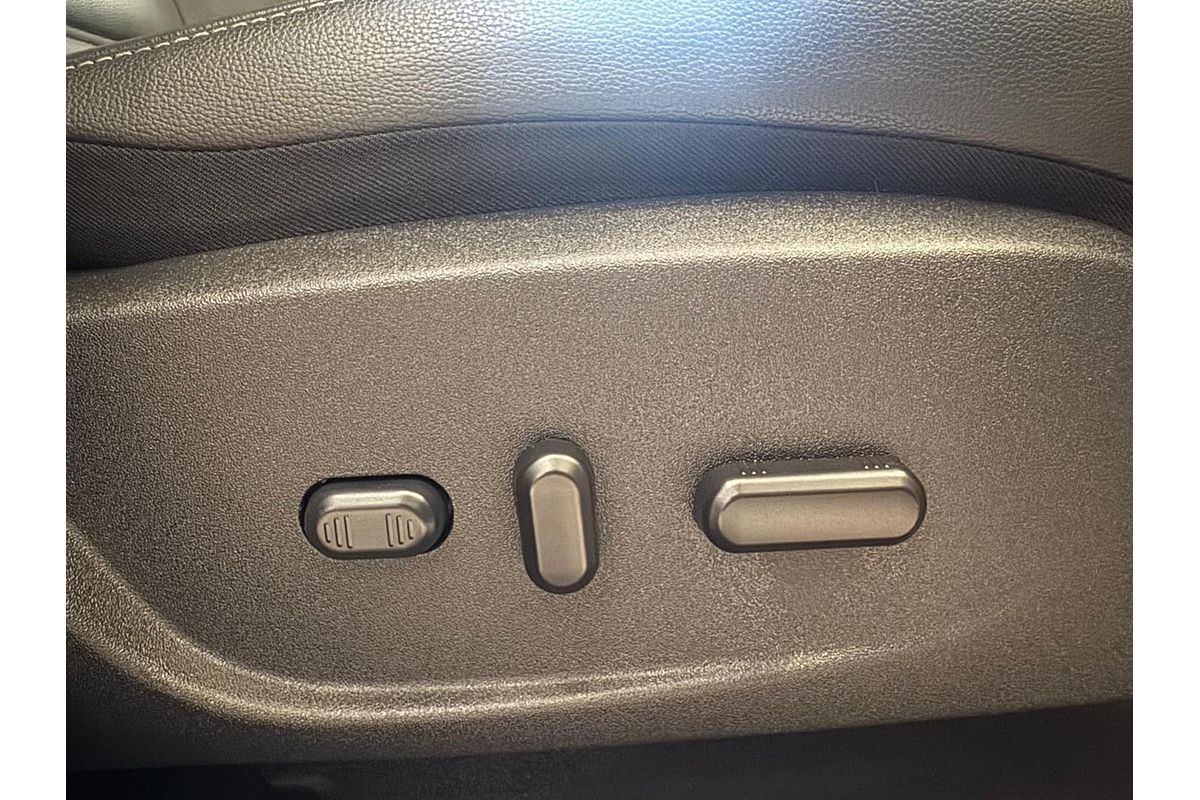 2017 Ford Escape Titanium ZG