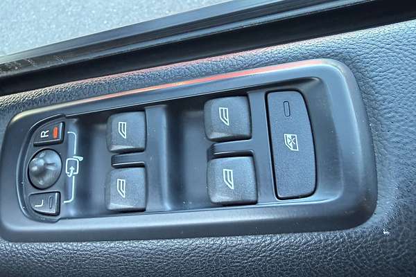 2014 Land Rover Discovery SDV6 HSE Series 4