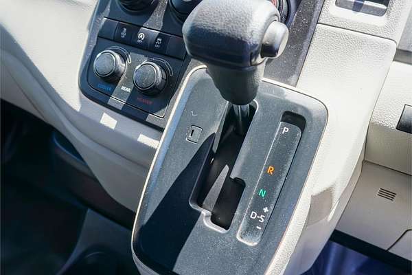 2021 Toyota Hiace Commuter GDH322R ELWB High Roof