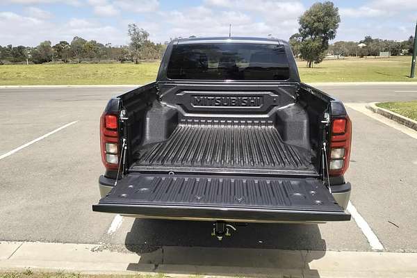 2025 Mitsubishi Triton GLS MV 4X4