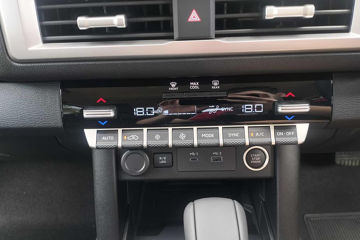 2025 Mitsubishi Triton GLS MV 4X4