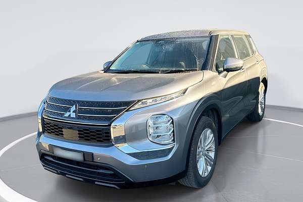 2022 Mitsubishi Outlander ES ZM
