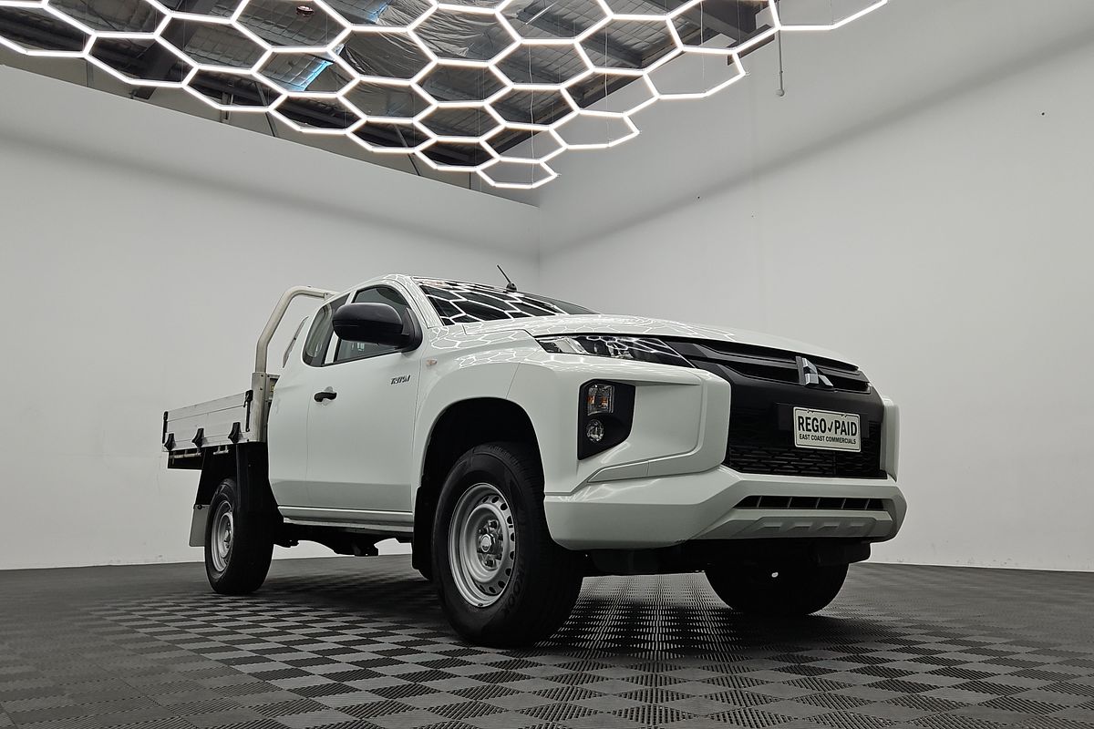 2020 Mitsubishi Triton GLX ADAS MR 4X4