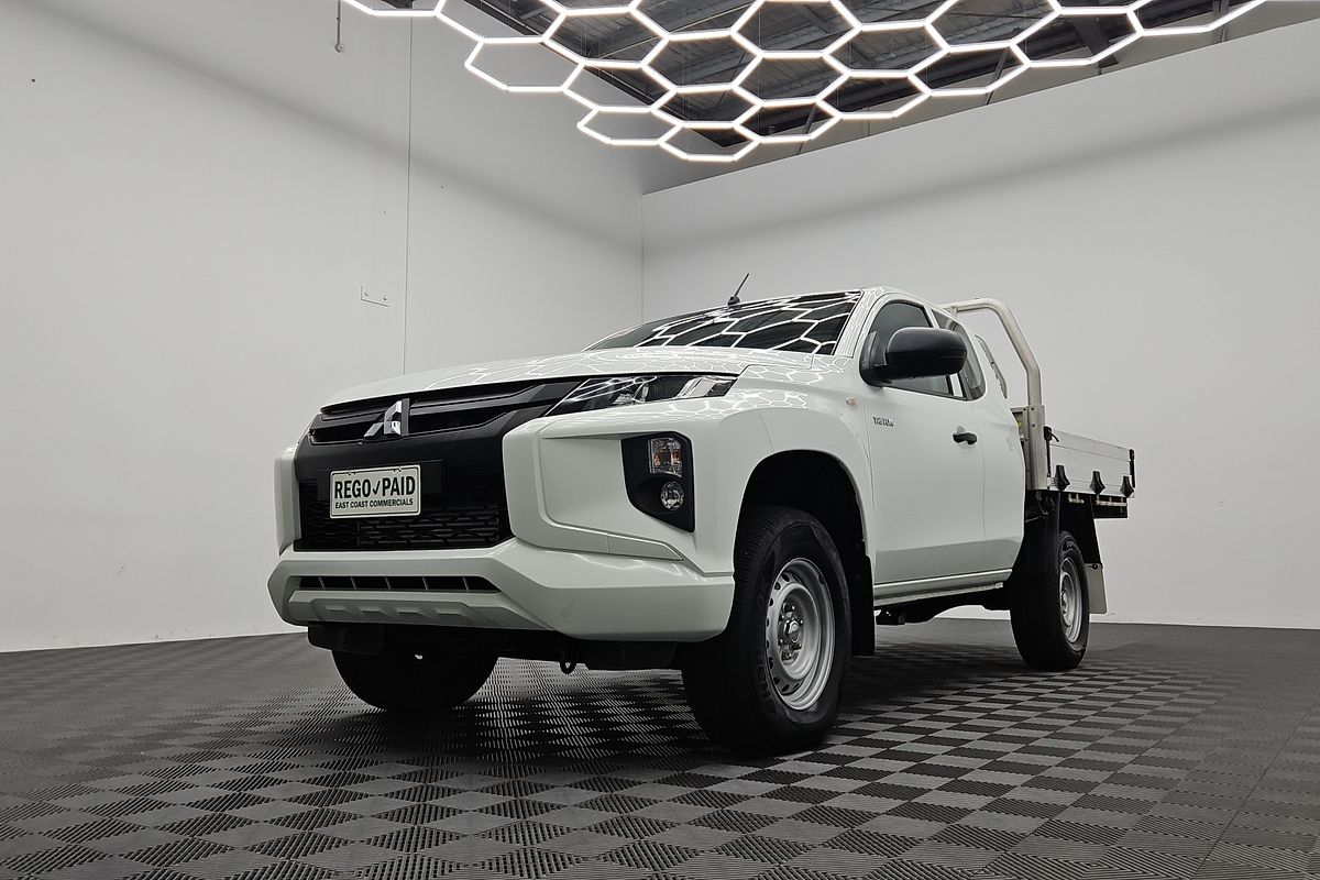 2020 Mitsubishi Triton GLX ADAS MR 4X4