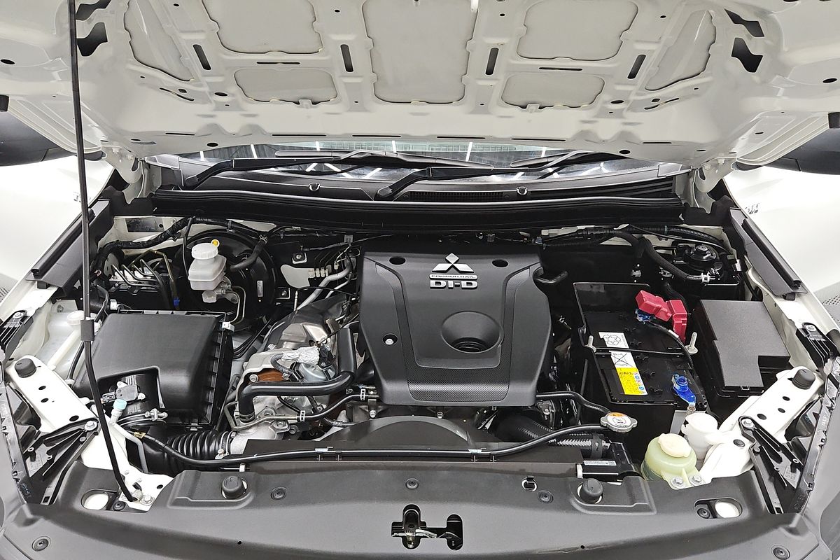 2020 Mitsubishi Triton GLX ADAS MR 4X4