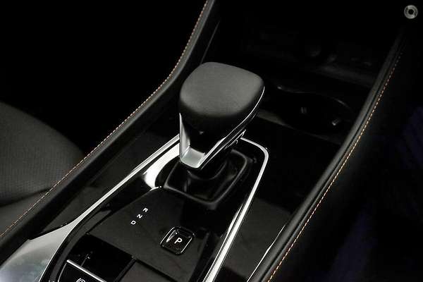 2025 MG HS Super Hybrid Essence AS33P