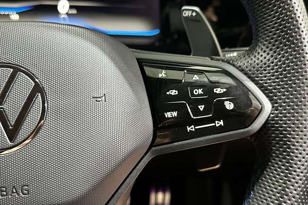 2023 Volkswagen Golf R 8