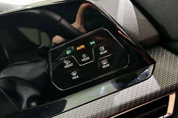 2023 Volkswagen Golf R 8