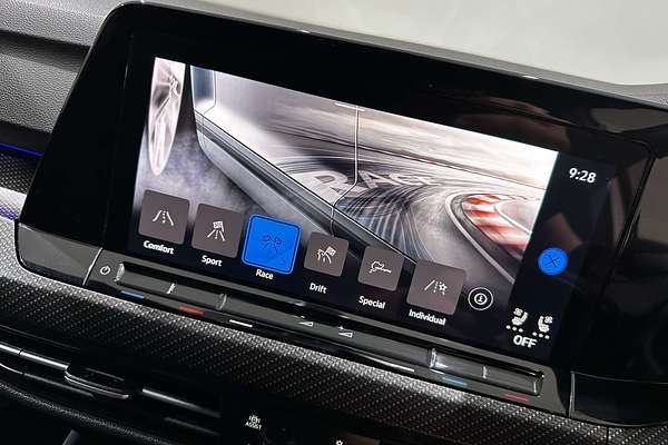 2023 Volkswagen Golf R 8