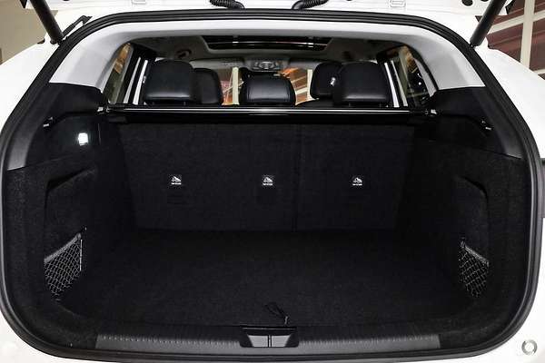 2025 MG HS Super Hybrid Essence AS33P