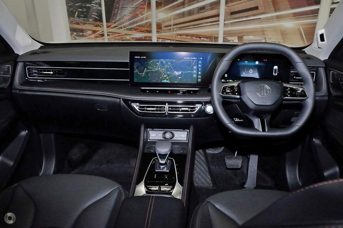 2025 MG HS Super Hybrid Essence AS33P