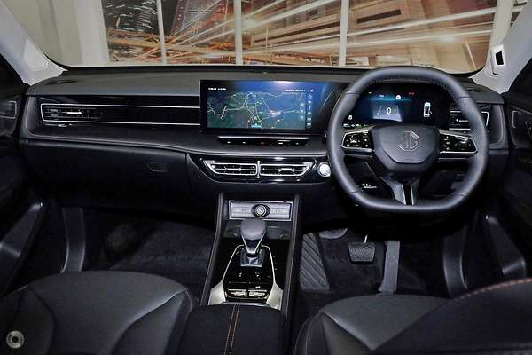 2025 MG HS Super Hybrid Essence AS33P