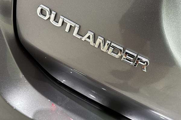 2021 Mitsubishi Outlander Black Edition ZL