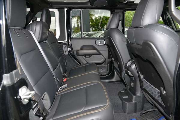 2024 Jeep Wrangler Unlimited Overland JL