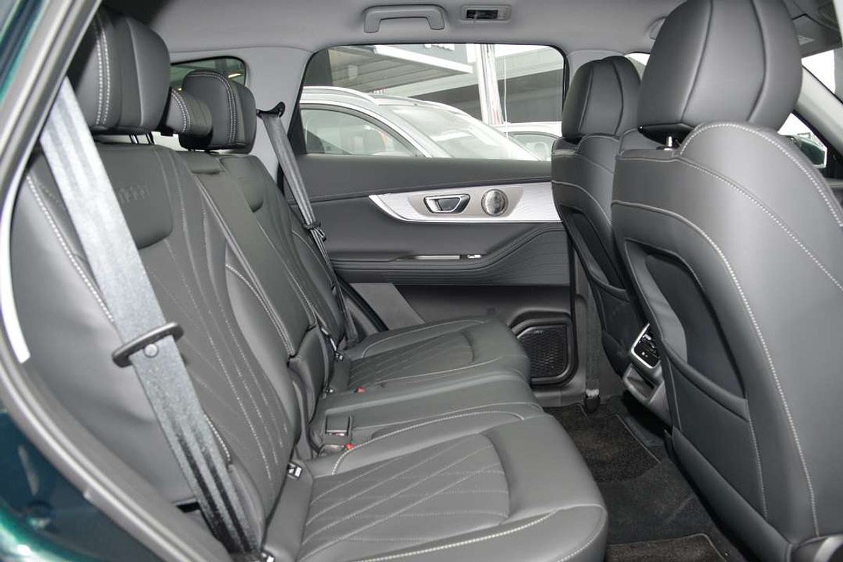 2025 Chery Tiggo 8 Pro Max Urban