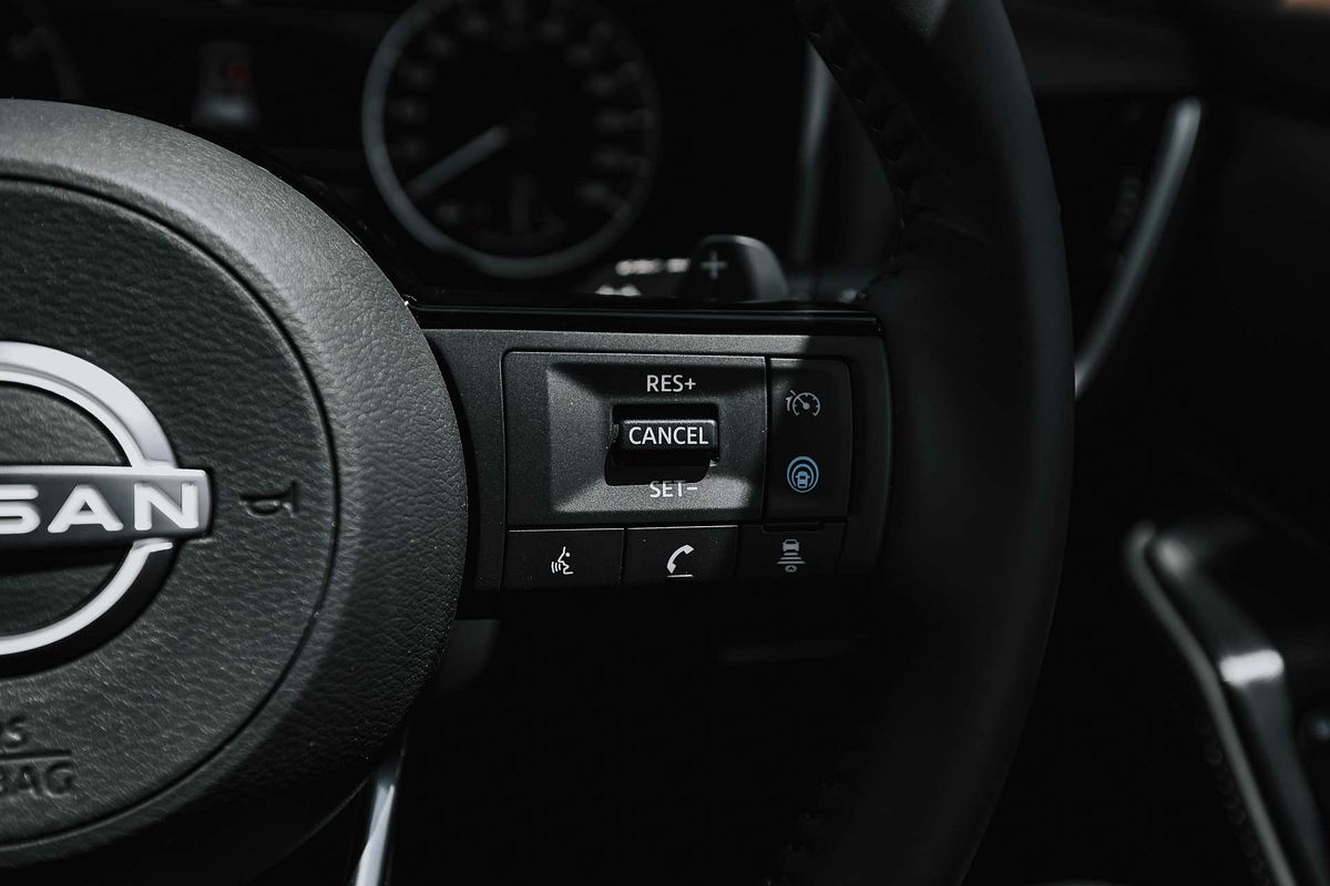 2025 Nissan X-TRAIL ST-L T33