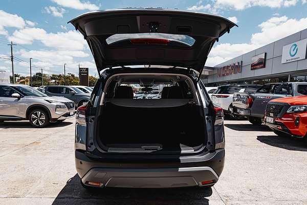 2025 Nissan X-TRAIL ST-L T33