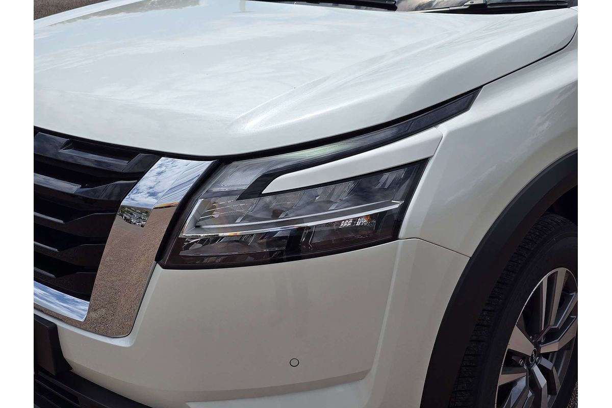 2024 Nissan Pathfinder Ti R53