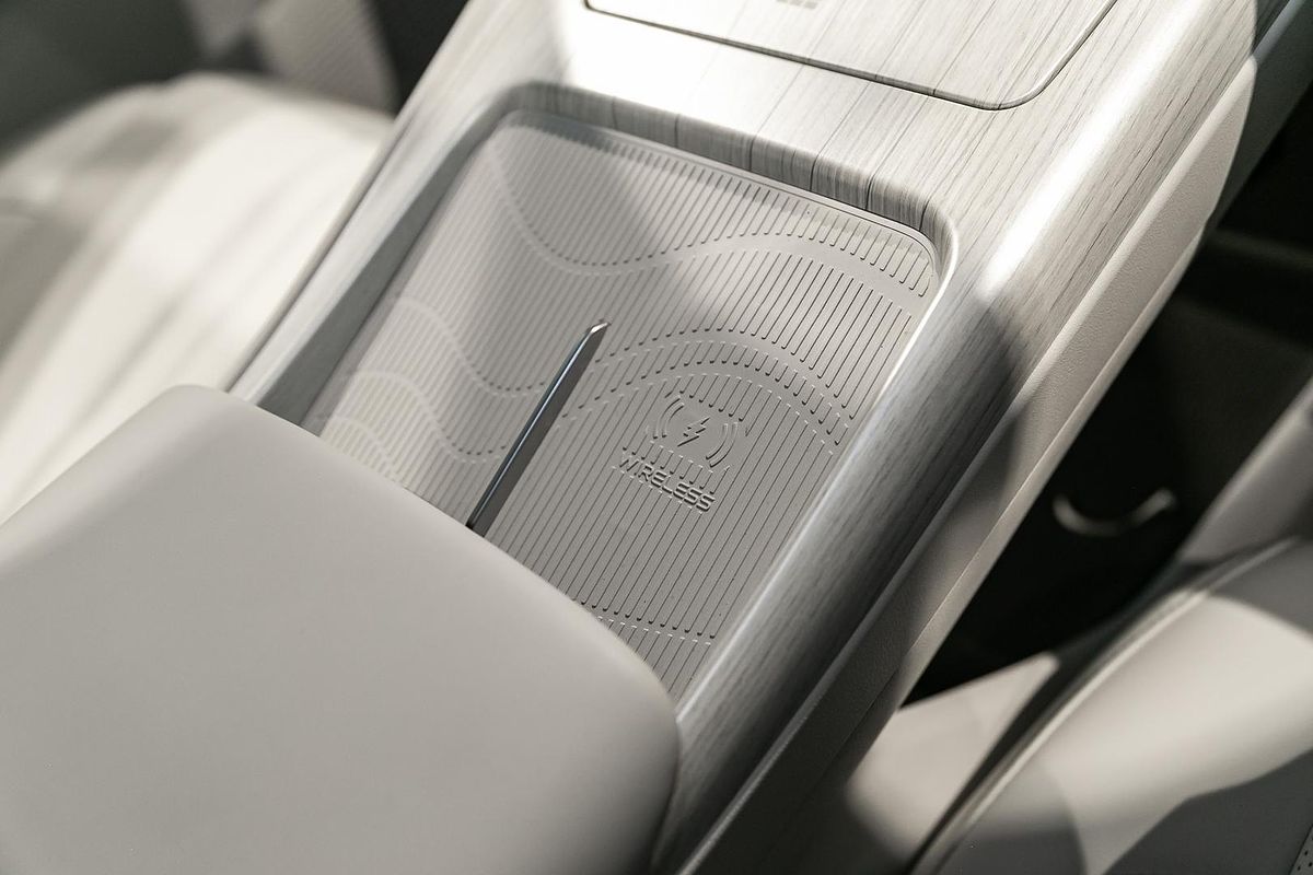 2025 Geely EX5 Inspire E245