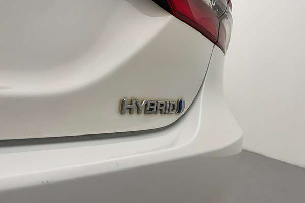 2021 Toyota Camry Ascent AXVH70R