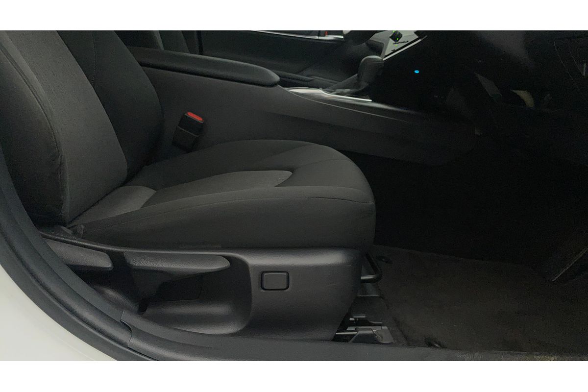 2021 Toyota Camry Ascent AXVH70R