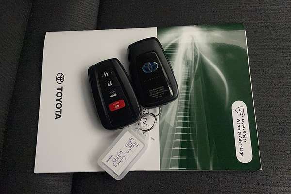 2021 Toyota Camry Ascent AXVH70R