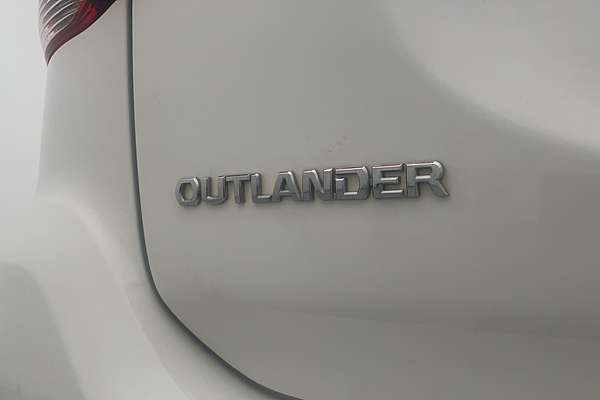2020 Mitsubishi Outlander ES ZL