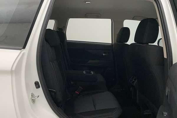 2020 Mitsubishi Outlander ES ZL