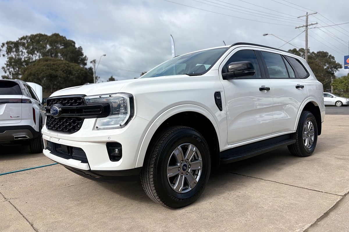 2023 Ford Everest Ambiente 2.0L