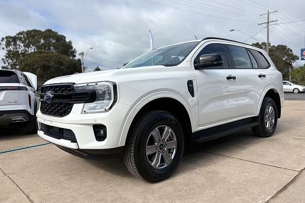 2023 Ford Everest Ambiente 2.0L