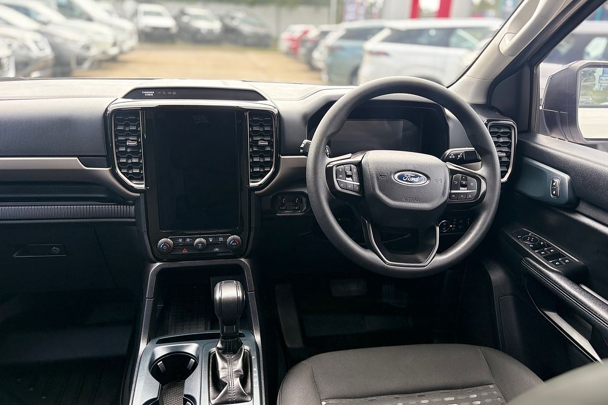 2023 Ford Everest Ambiente 2.0L