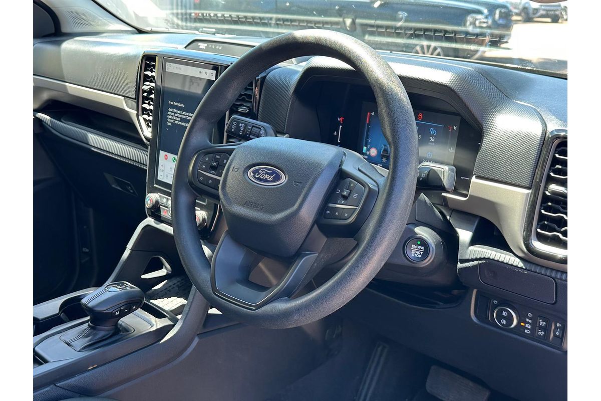 2024 Ford Everest Ambiente 2.0L