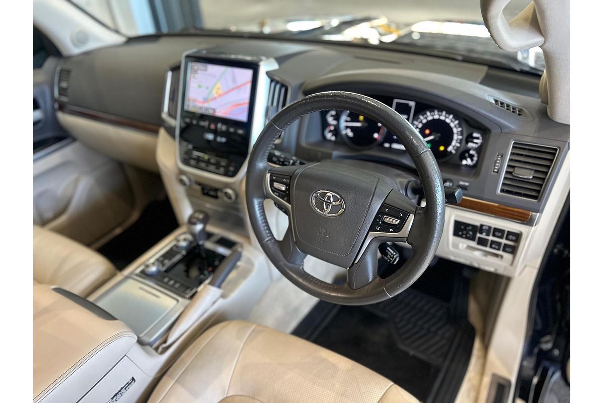 2017 Toyota Landcruiser VX VDJ200R