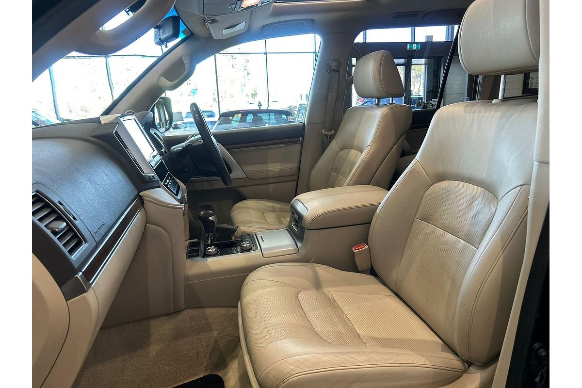 2017 Toyota Landcruiser VX VDJ200R