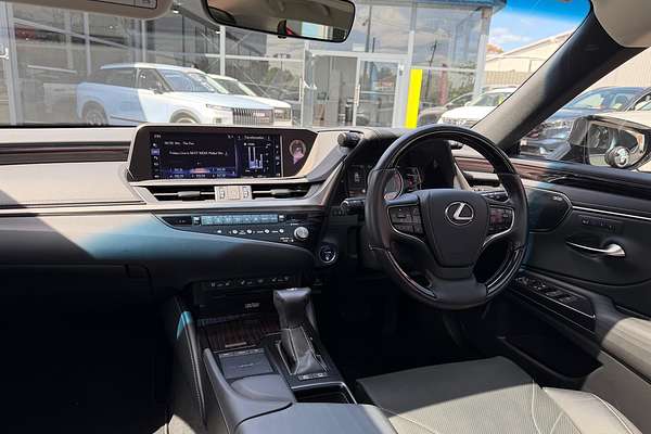 2021 Lexus ES ES300h Sports Luxury AXZH10R