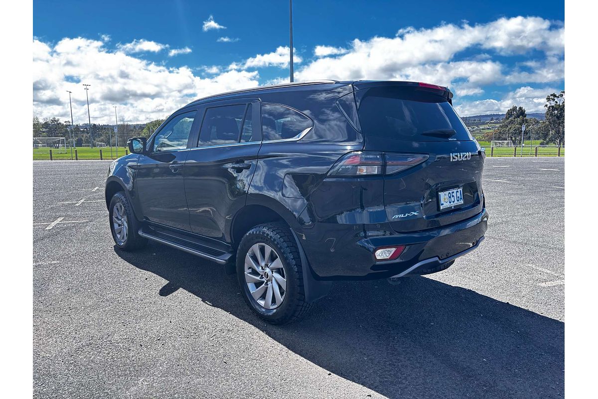 2023 Isuzu MU-X LS-U