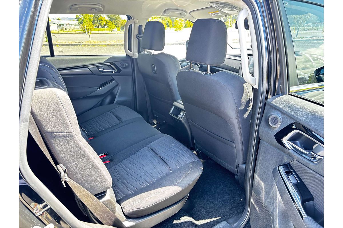 2023 Isuzu MU-X LS-U