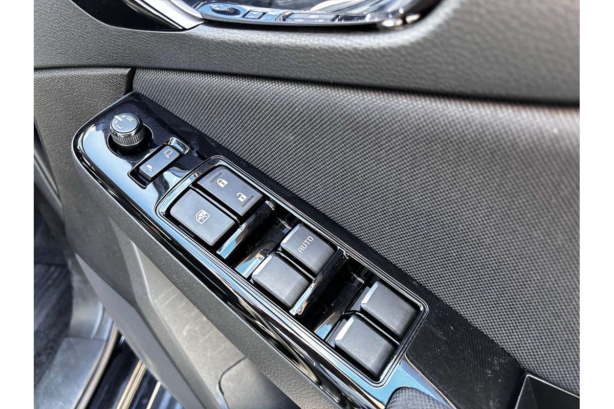 2023 Isuzu MU-X LS-U