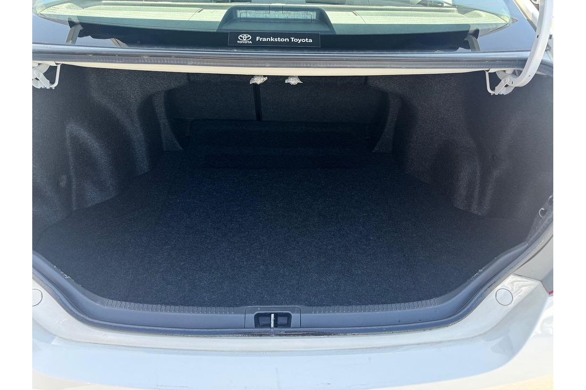 2016 Toyota Camry Atara S ASV50R