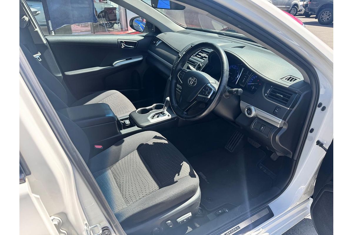 2016 Toyota Camry Atara S ASV50R