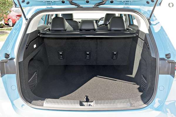 2025 MG HS Super Hybrid Essence AS33P